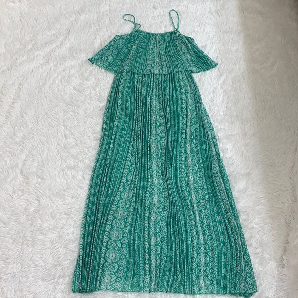 Magic Pleated Maxi Dress(Size Small)